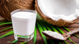Ginjal Kembali Sehat Berkat Rutin Minum Santan Mentah